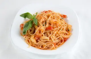 Tagliatelle cu fructe de mare