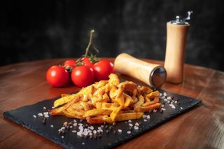 Cartofi prajiti cu cheddar