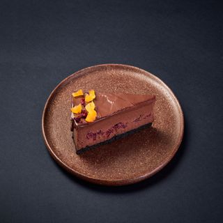 Choco Cherry Cheesecake Prăjitură vegană cu ciocolată, tofu și vișine