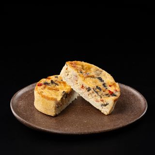 Tartă cu pui, ardei și ciuperci