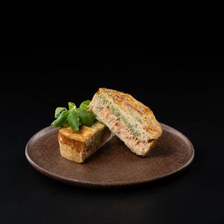 Tartă cu somon si broccoli