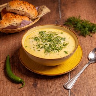 Ciorbă de pui a la grec