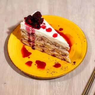 Tiramisu cu fructe de pădure