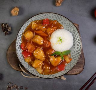 Pui cu ananas "Hong Kong style" cu orez