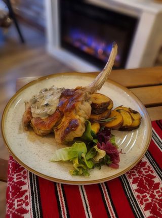 Cotlet de Porc cu Os