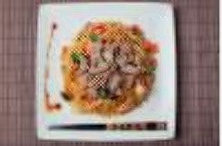 Taitei din orez cu vita si legume