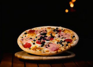 Pizza Capriciosa Ø32cm