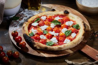 Pizza Ricotta cu rosii cherry Ø32cm