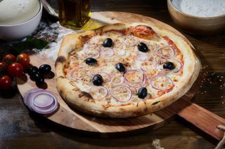 Pizza cu ton Ø40cm