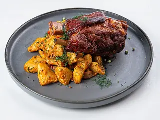 Ciolan porc  cartofi taranesti  