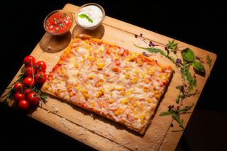 Pizza cu Suncă de Pui 1 Kg