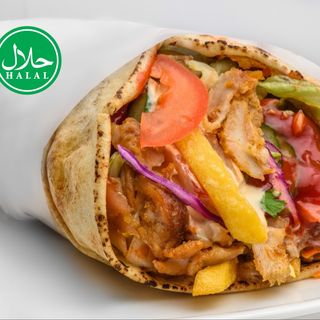 Shaorma de Pui cu Cheddar (430g) Cartofi 100g Bautura