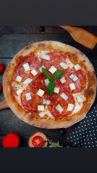 Pizza Quatro-Formaggy E Ventricina Ø32cm