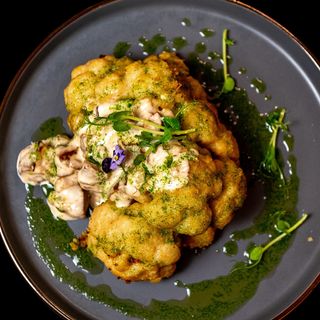 Cauliflower in black beer