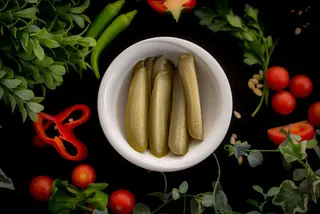 Salata de castraveți murați
