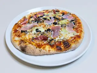 Pizza Capricioasa ø 30cm