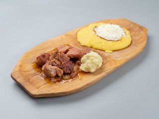 Tochitura moldoveneasca