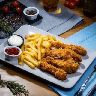 Crispy de pui cu sos ranch