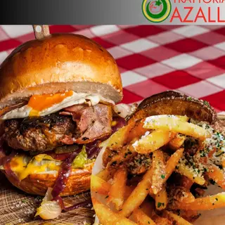 Hamburger cu cartofi prajiti cu parmezan