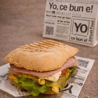 Sandwich Sunca si Cascaval