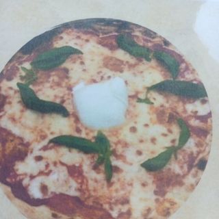 Pizza  Regina Margherita 