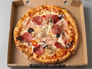 Pizza Capriciosa Ø32cm