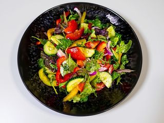 Salată asortată de legume