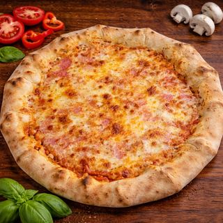 Pizza Prosciutto e Funghi