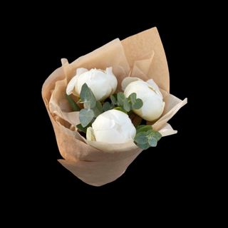 Buchet 3 Bujori Premium Albi