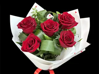 5 Trandafiri Rosii Premium