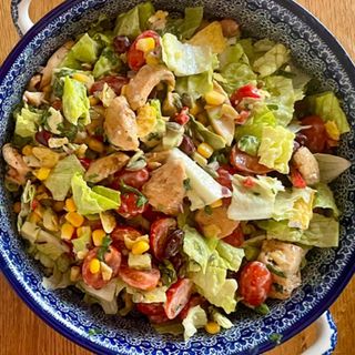 Salata de avocado cu pui