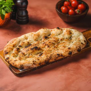 Focaccia Simple/ Garlic
