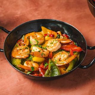 Spicy Shrimps (în sos de unt)