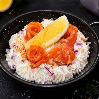 Salată de icre de crap & somon afumat