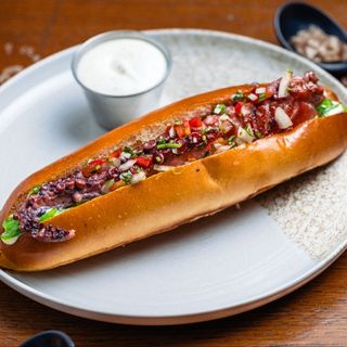 Hot Dog caracatiță