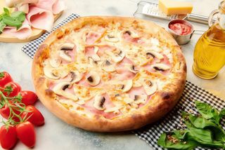 Pizza King Size Prosciutto Funghi