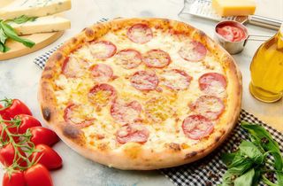 Pizza King Size Carbonara picante, gorgonzola