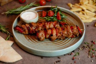 Meniu cu frigarui de pui