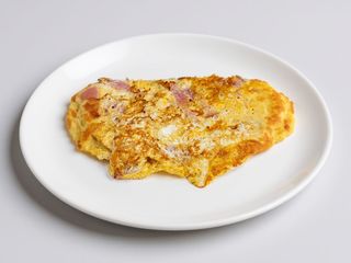 Omleta cu sunca si mozzarella