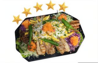 Meniul cald + o apa plata din partea casei