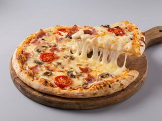 Pizza cu caracatiță