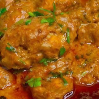 PUI TOCAT IN SOS CU OMLETA (Murg mussalam)