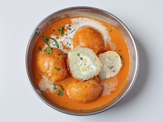 CHIFTELUTA DE CARTOFI SI CAS (Malai kofta)