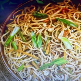 HAKKA NOODLES VEG