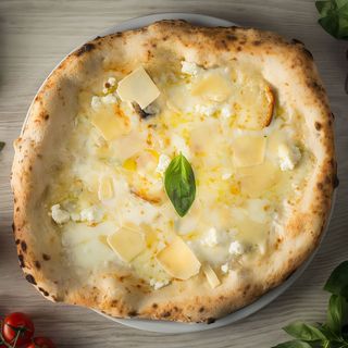 Pizza Cinque Formaggi