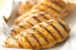 Piept de pui la gratar