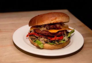 BBQ CHEESE VEGGIEBURGER
