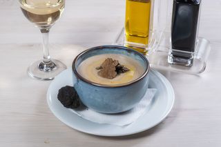 Zuppa crema di patate al tartufo
