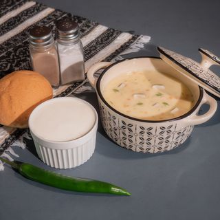 Ciorba de pui a la grec + paine + ardei iute