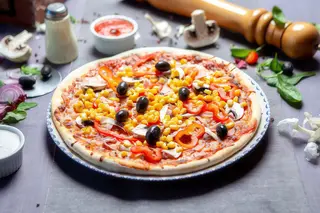Pizza Capriciosa mare